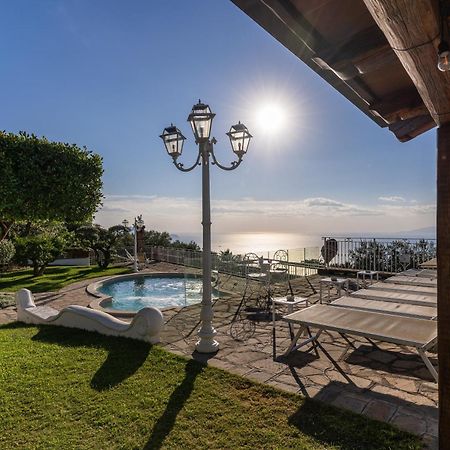 Villa Marika - Private Heated Pool ماسّا لوبْرينسِ المظهر الخارجي الصورة