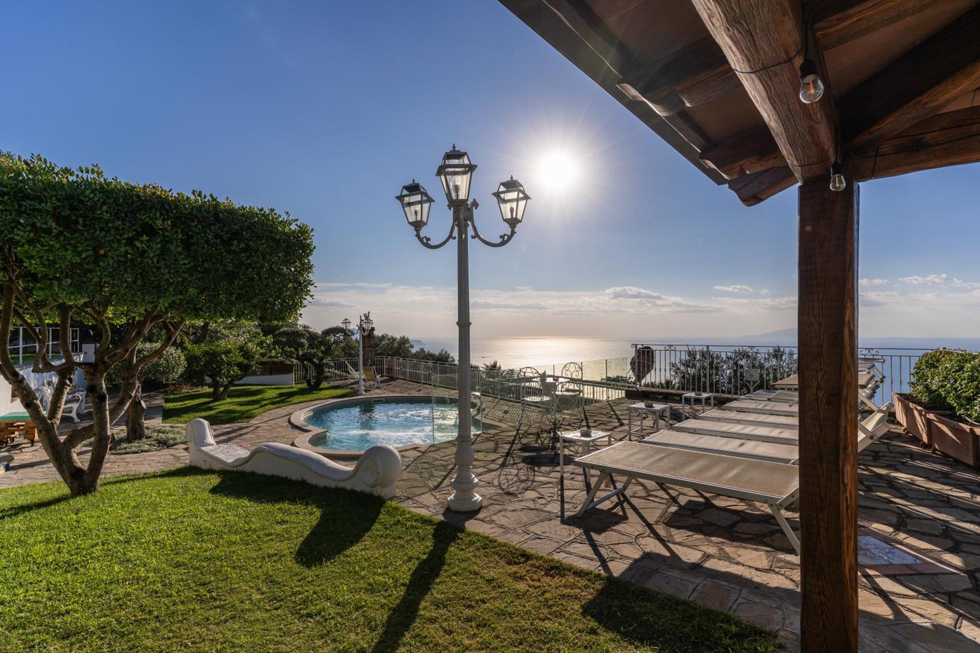 Villa Marika - Private Heated Pool ماسّا لوبْرينسِ المظهر الخارجي الصورة