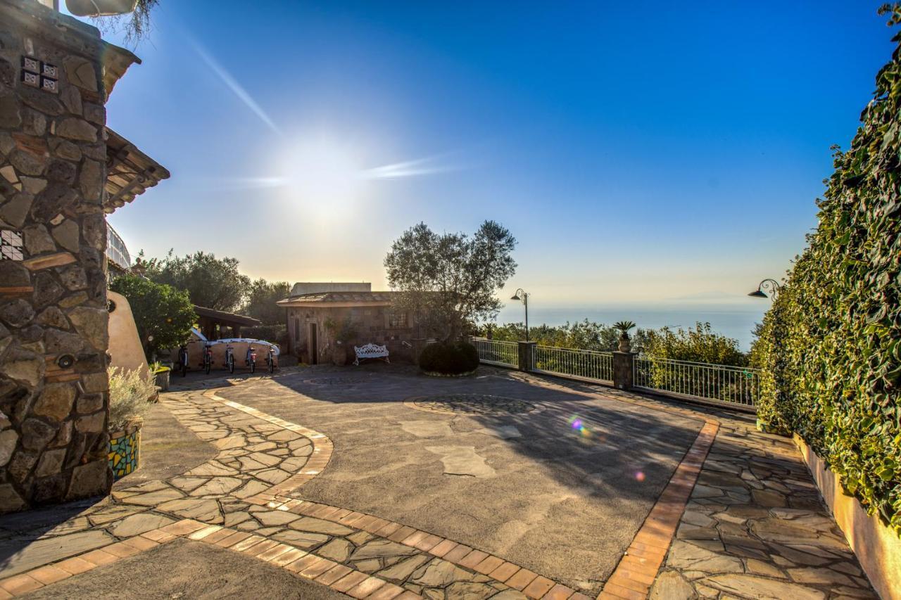 Villa Marika - Private Heated Pool ماسّا لوبْرينسِ المظهر الخارجي الصورة